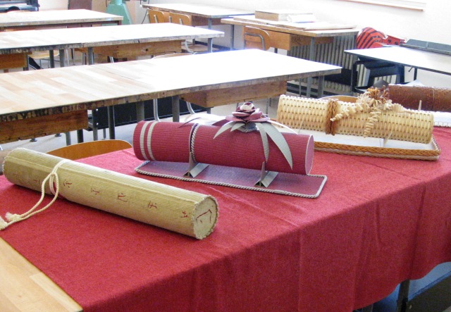 15 ukazky prace studentu oboru knihar.jpg